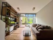 Casa de dos dormitorios, cochera y vista al río en...