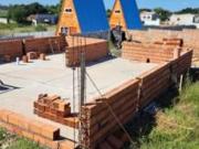 Casa de dos dormitorios en obra, sobre terreno de 197 m2