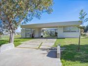 Casa de dos dormitorios en venta en Haras del Sur 2
