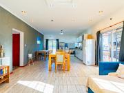 CASA DE DOS DORMITORIOS VENTA PILETA Y QUINCHO PUNTA...