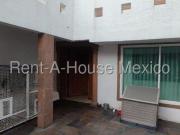 Casa de Dos Niveles en Venta en Calle Sur 77, Ampliación...