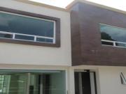 Casa de dos niveles en venta en coyoacan cdmx