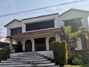 Casa de dos niveles en venta en lomas de cocoyoc morelos