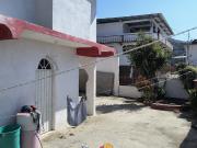 Casa de dos niveles ubicada en la colonia Jardín Palmas...