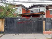 Casa de Dos Pisos Ampliada con 3 Dormitorios, 2 Baños,...