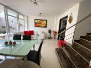 Casa de dos pisos en el centro de Montería con 4 locales...