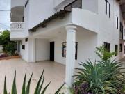 CASA DE DOS PISOS EN VENTA EN URBANIZACION PUENTE 1