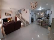 Casa de dos pisos más terraza en venta Barrio El Bosque...