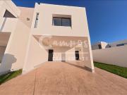 Casa de dos pisos y 3 recamaras en privada residencial...