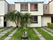 Casa de dos recámaras con alberca en Real Santa Fe...