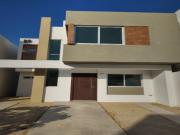 CASA DE ENTREGA IMMEDIATA EN PASEO BELCANTTO, CULIACAN...