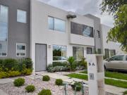 CASA DE ENTREGA INMEDIATA CALLE ARMADILLO, COLONIA...