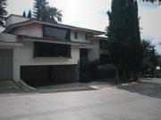 CASA DE ENTREGA INMEDIATA EN CALLE MONASTERIOS, LOMAS DE...