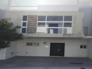 CASA DE ENTREGA INMEDIATA EN CIRCUITO SAN JUNIPERO, COL....