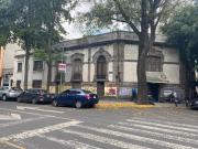 Casa de época en esquina