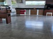 Casa de esquina em ótima localização