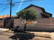 Casa de Esquina no Bairro Rita Vieira