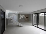 Casa de esquina no Boa Vista!