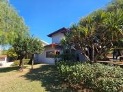 Casa de esquina para venda ou locação no cond. Okinawa...