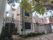 Casa de Estilo Banfield Residencial Acevedo 1200