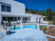 Casa de família com quatro quartos, arquitetonicamente...