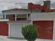 CASA de garantía hipotecaria en Av. Talismán 3013, Tres...