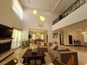 Casa de Gran Categoría en Abril Club De Campo