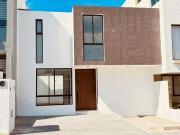 Casa de Gran Jardín, Cocina de Lujo, en Juriquilla,...