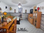 Casa de gran tamaño en pozo del camino