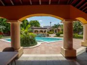 CASA DE LUJO | 4 Recs | ALBERCA Y GOLF | Mérida Norte |...