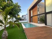 Casa de lujo amueblada con alberca, en venta, Yucatan...