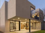 CASA DE LUJO CON ALBERCA Priv Lago Altozano