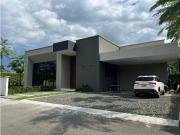 ‼ Casa de lujo en condominio, Combia, Pereira