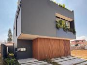 CASA DE LUJO EN EL EDEN CON RECAMARA EN PLANTA BAJA Y...