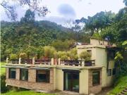 Casa de Lujo en La Calera cerca al Río Teusaca Casa de Lujo en La Calera cerca al Río Teusaca