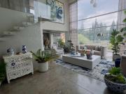 CASA DE LUJO EN RENTA– SECTOR PRIVILEGIADO, Cuenca