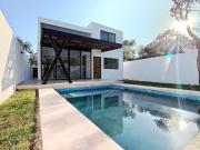 CASA DE LUJO EN RESIDENCIAL PROVINCIA, CAMPO DE GOLF, MÉRIDA