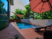 Casa de Lujo en Venta con alberca en Las Cumbres...