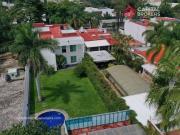 Casa de Lujo en Venta con Alberca en Las Fuentes Cerca...