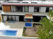 Casa de Lujo en venta con alberca Fracc Gran Jardín León