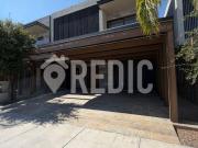 Casa de lujo en venta en 3 hab en Valle de Juriquilla