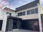 Casa de Lujo en Venta en Cerrada San Miguel, Aguascalientes