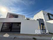 SE VENDE CASA en Gran Jardín, León, Gto