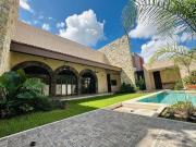 Casa de lujo en venta en privada residencial