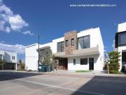 Casa de Lujo en Venta en Valle Real La Toscana Nueva,...