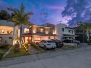 Casa de Lujo en Villa Palmas. Zona Andares