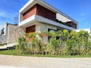 Casa de Luxo 3 suítes, armários planejados e elevador