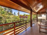 Casa de Luxo com 5 Quartos e 6 Vagas no Villaggio...