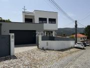 Prestigiosa casa de 301 m² à venda Braga