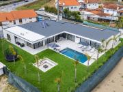 Prestigiosa casa de 439 m² à venda Braga, Portugal